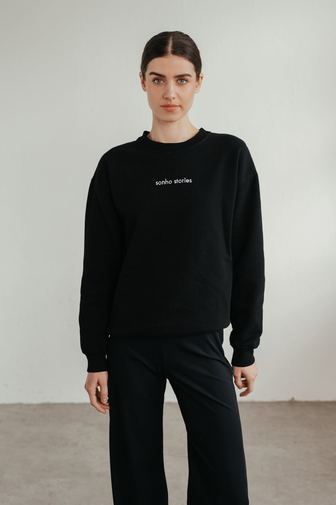 2ND-CHANCE I Unisex Sweater mit lockerer Passform und gesticktem Logo